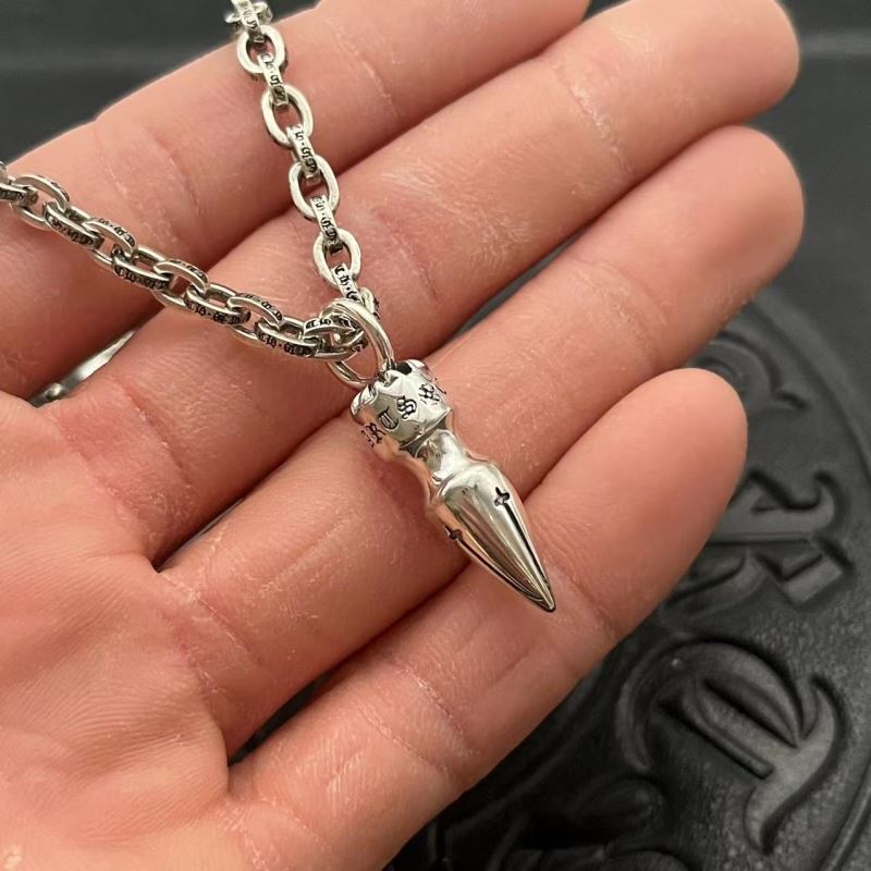 Ch*0me He**ts necklaces